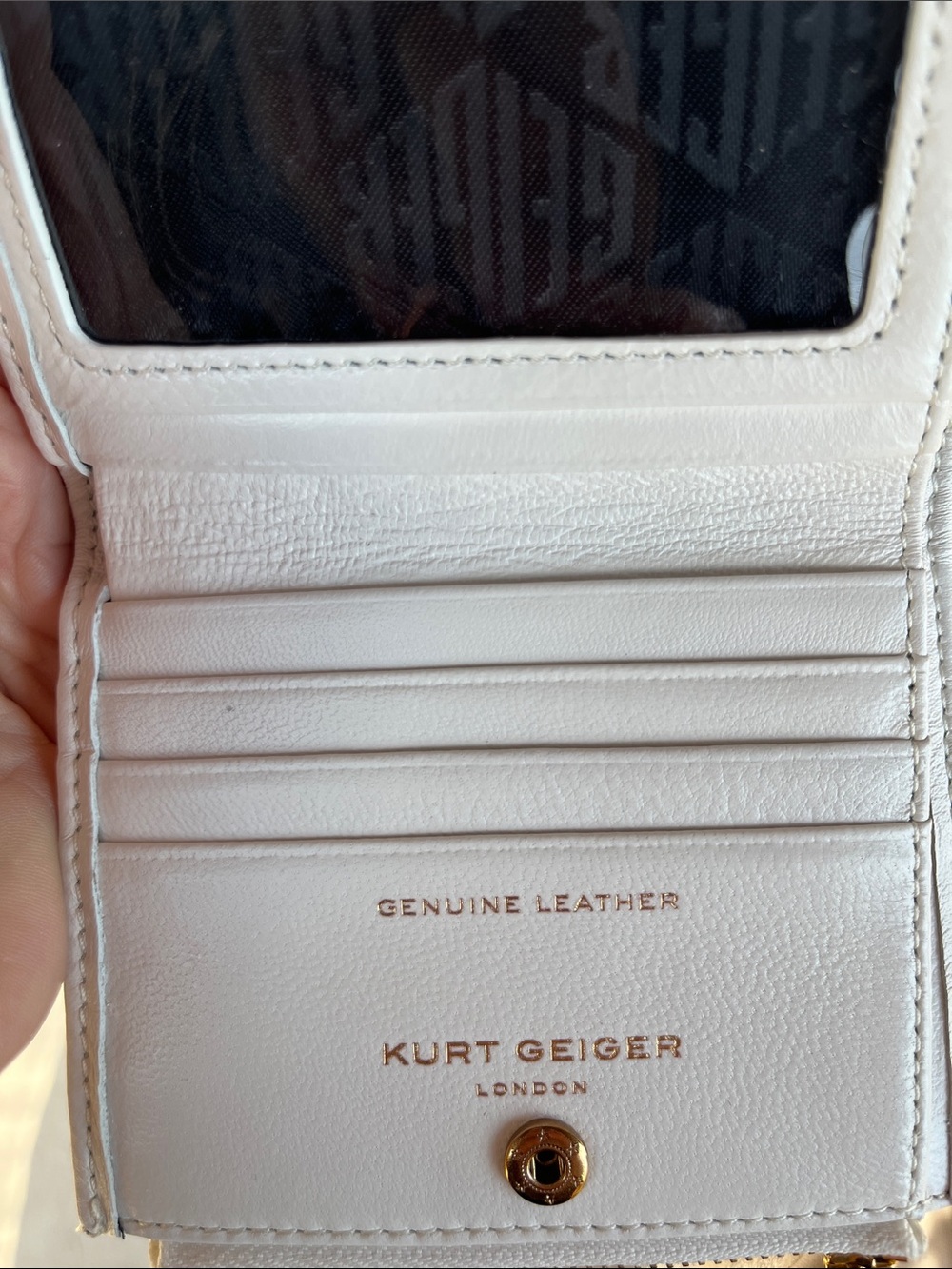 Kurt Geiger NWT and Box - White Quilted Leather Zip Card Holder with Gold Plate - Picture 6 of 11